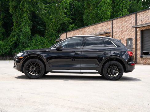 Used 2020 Audi Q5 2.0T Premium w/ Convenience Package AWD/4WD image 4