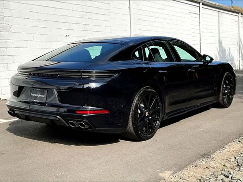 Used 2025 Porsche Panamera 4 image 26