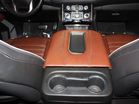 Used 2023 GMC Yukon Denali Ultimate image 34