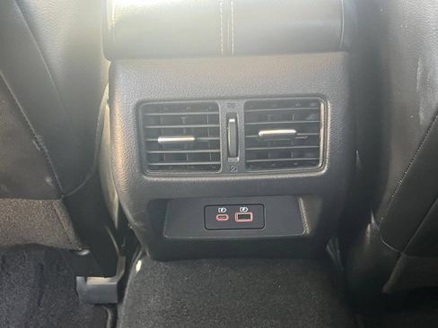 Used 2023 Nissan Altima 2.5 SL FWD image 18