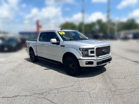 Used 2019 Ford F150 Lariat w/ Equipment Group 502A Luxury AWD/4WD image 14