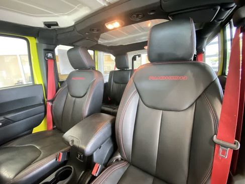 Used 2018 Jeep Wrangler Unlimited Rubicon AWD/4WD image 13