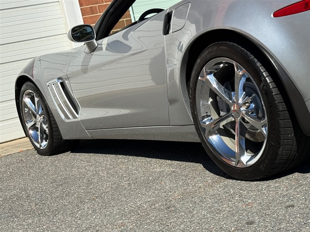 Used 2011 Chevrolet Corvette Grand Sport w/ Preferred Equipment Group RWD image 26