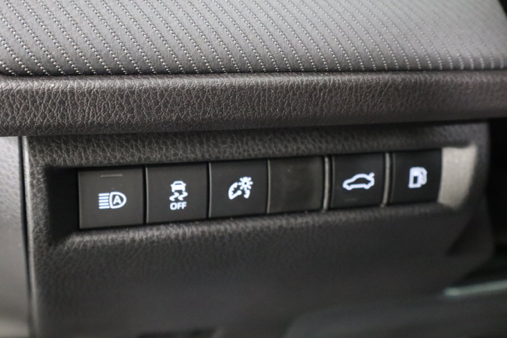 Used 2026 Toyota Camry SE FWD image 22
