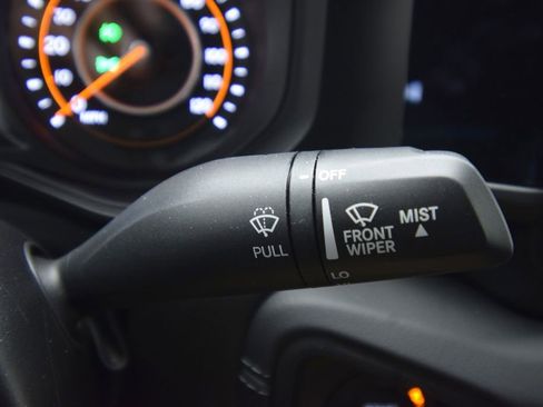 Used 2025 Jeep Gladiator Rubicon w/ Convenience Group image 34