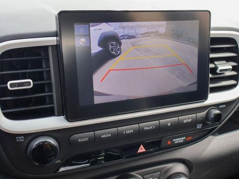 New 2026 Hyundai Venue SEL FWD image 4