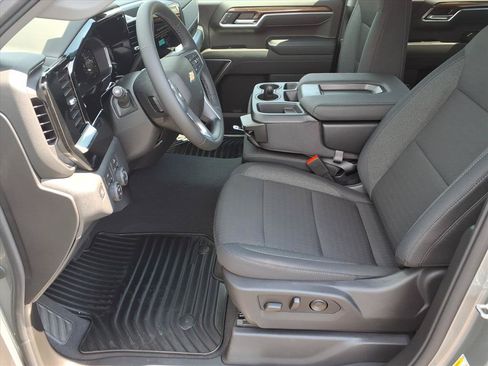 New 2026 Chevrolet Silverado 1500 LT AWD/4WD image 9