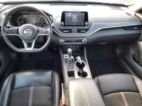 Used 2024 Nissan Altima 2.5 SR FWD image 27