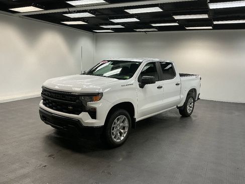Used 2022 Chevrolet Silverado 1500 W/T w/ WT Value Package image 1
