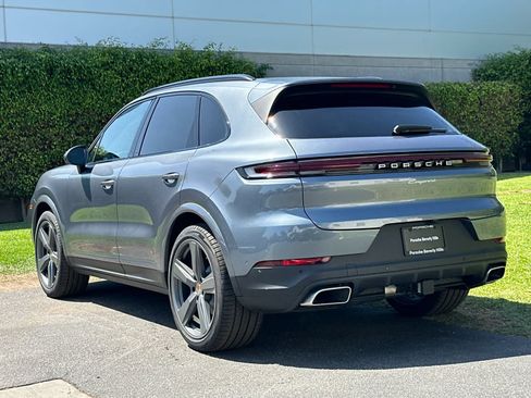 New 2026 Porsche Cayenne AWD/4WD image 3