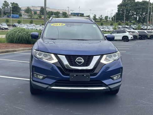 Used 2019 Nissan Rogue SL w/ Premium Package AWD/4WD image 2