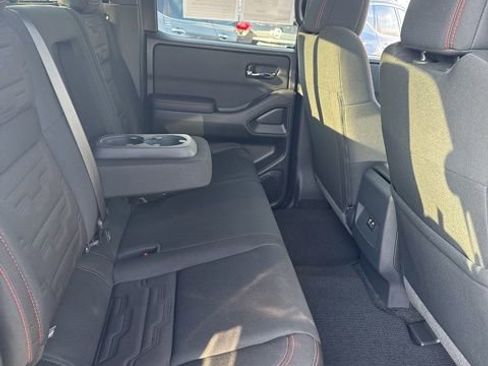 Certified 2025 Nissan Frontier PRO-4X image 19