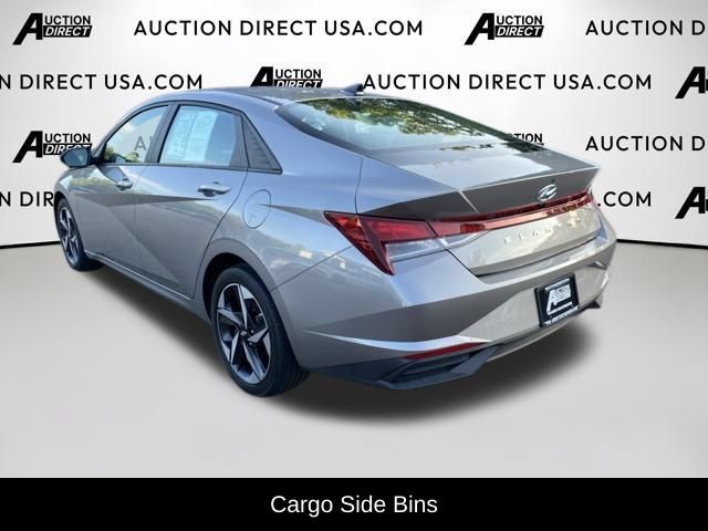 Used 2023 Hyundai Elantra SEL w/ Convenience Package FWD image 22