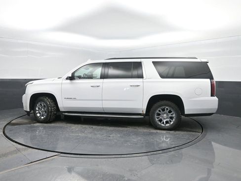 Used 2017 GMC Yukon XL SLT image 45