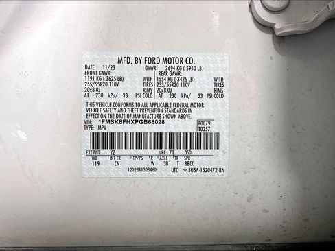 Used 2023 Ford Explorer Limited image 31