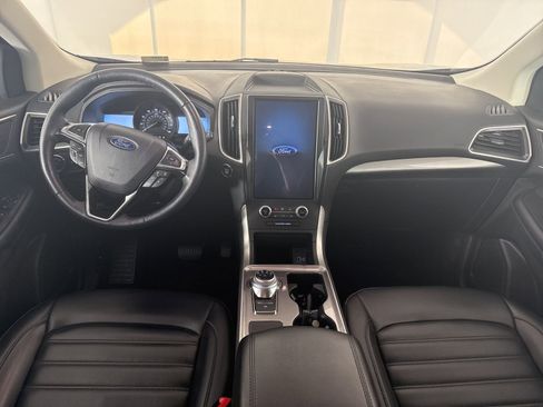 Used 2024 Ford Edge SEL image 9