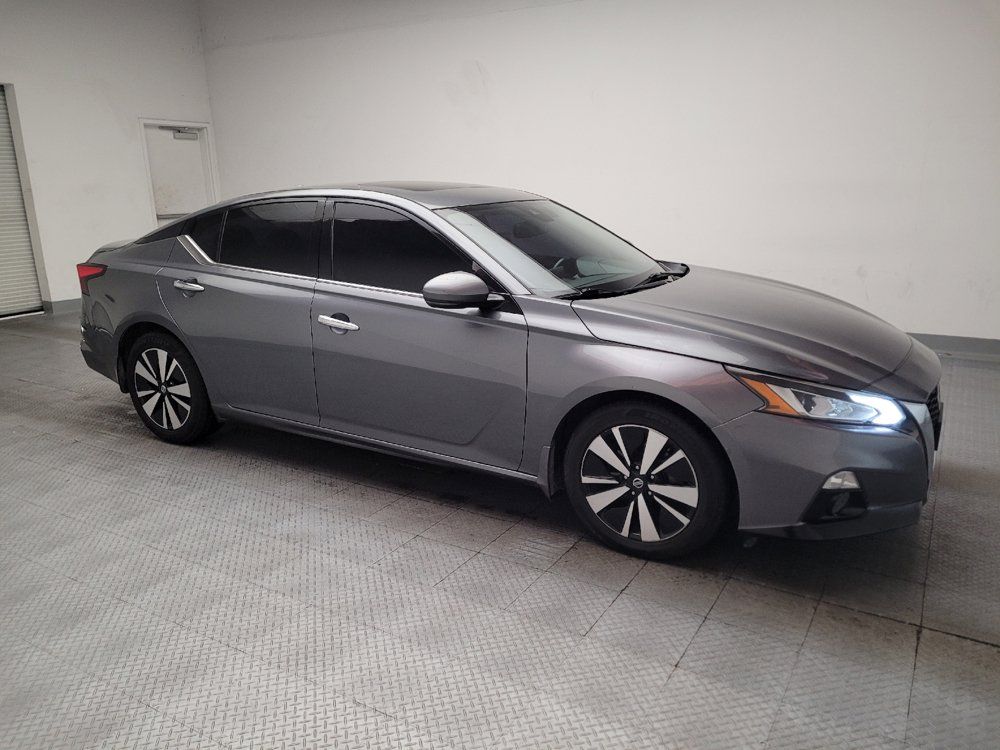 Used 2019 Nissan Altima 2.5 SV FWD image 11