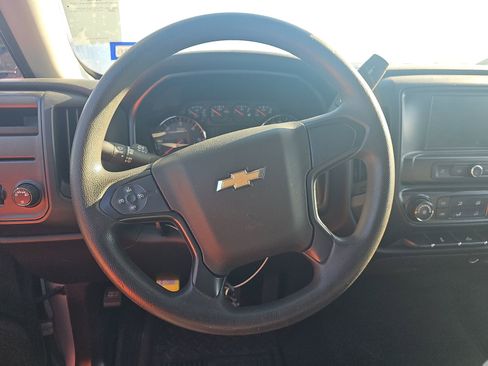 Used 2018 Chevrolet Silverado 1500 Custom w/ Custom Value Package image 8