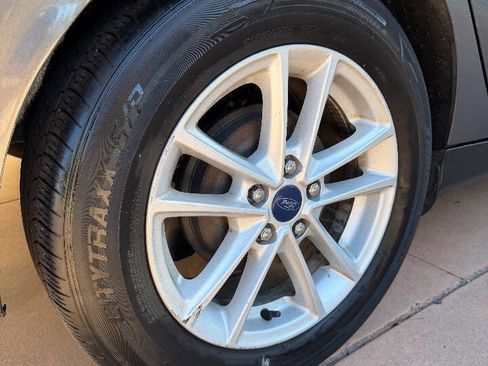 Used 2017 Ford Focus SE image 29