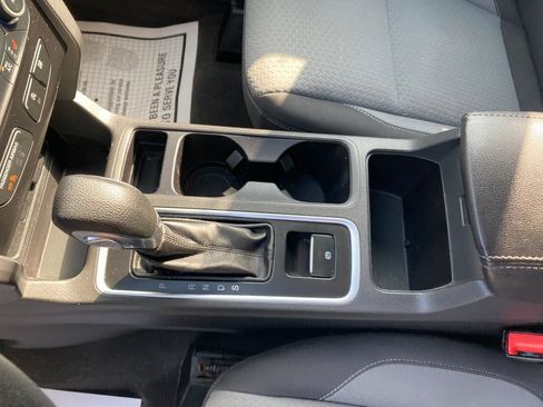 Used 2018 Ford Escape SE w/ SE Sync 3 Package AWD/4WD image 30