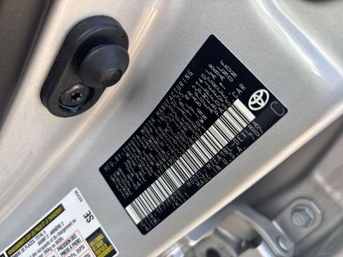 Used 2025 Toyota Corolla LE image 27