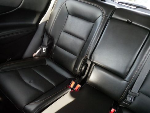 Used 2019 Chevrolet Equinox Premier AWD/4WD image 12