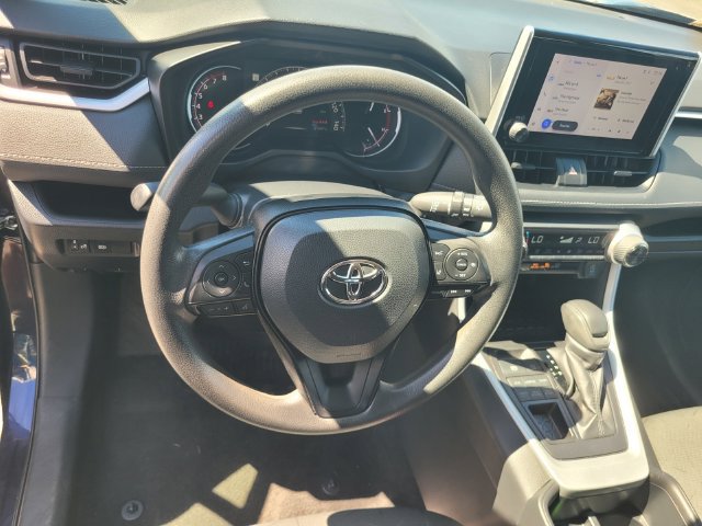 Used 2024 Toyota RAV4 XLE AWD/4WD image 30