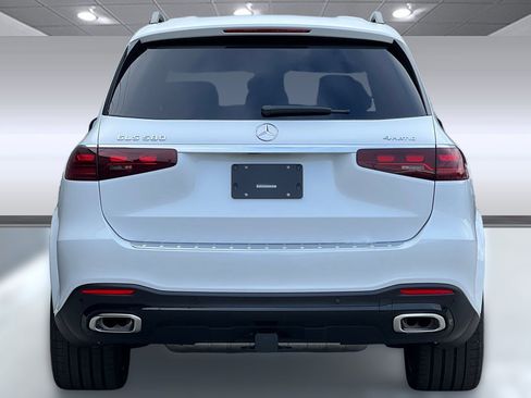 New 2026 Mercedes-Benz GLS 580 4MATIC image 9