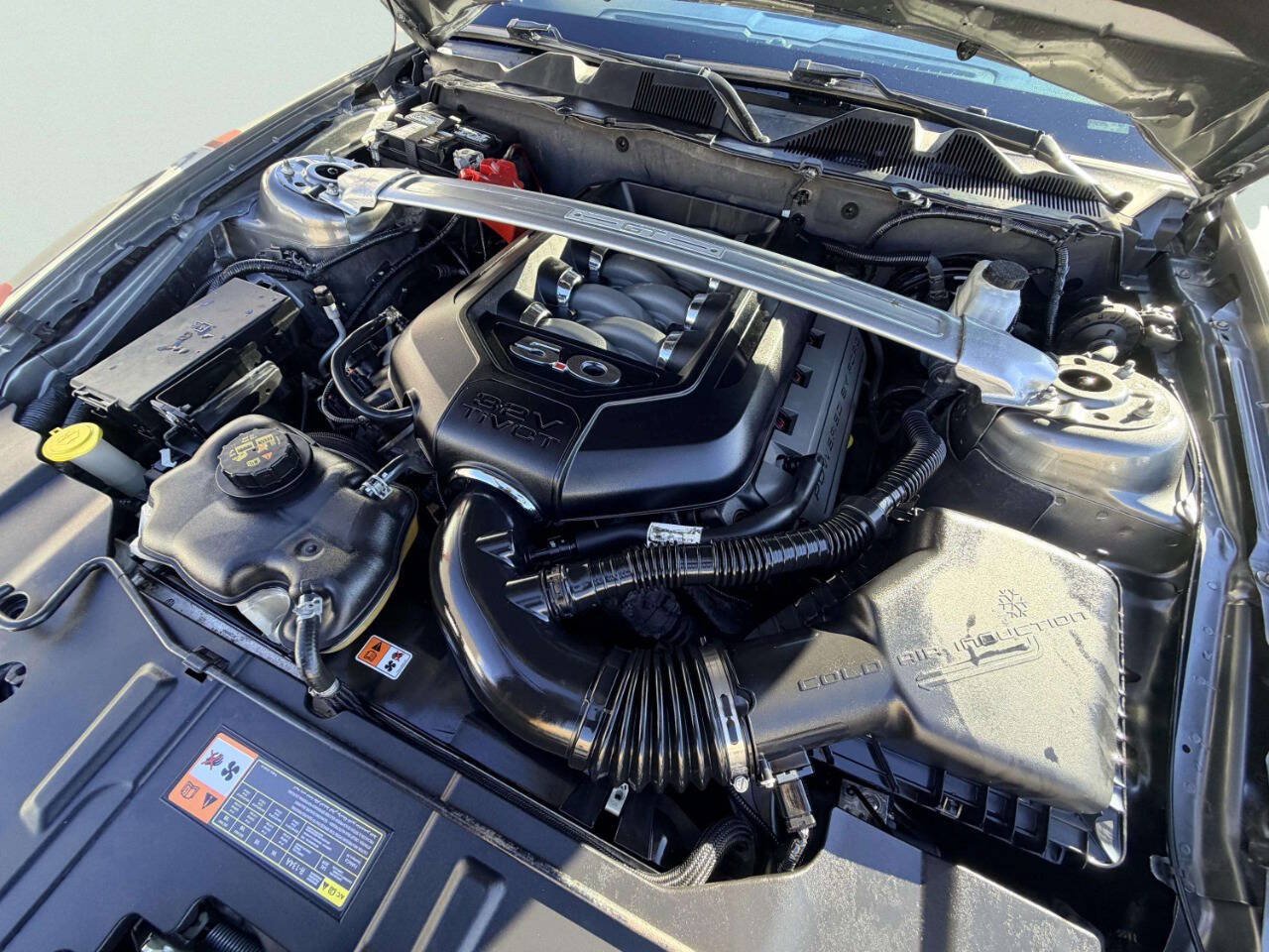 Used 2013 Ford Mustang GT Premium w/ Comfort Pkg RWD image 18