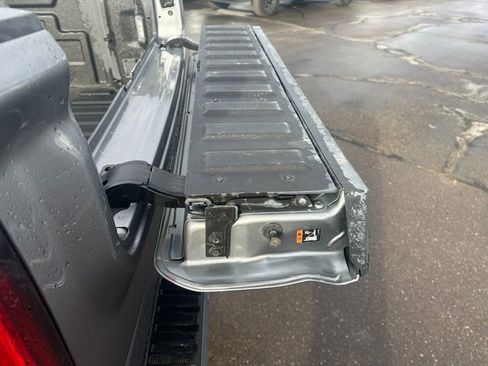 Used 2021 GMC Sierra 1500 AT4 w/ AT4 Value Package image 17