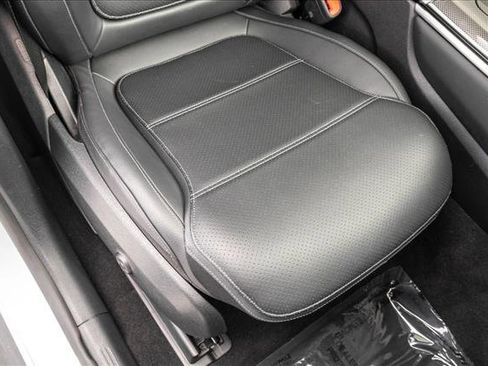 Used 2023 Mercedes-Benz GLC 300 4MATIC image 29