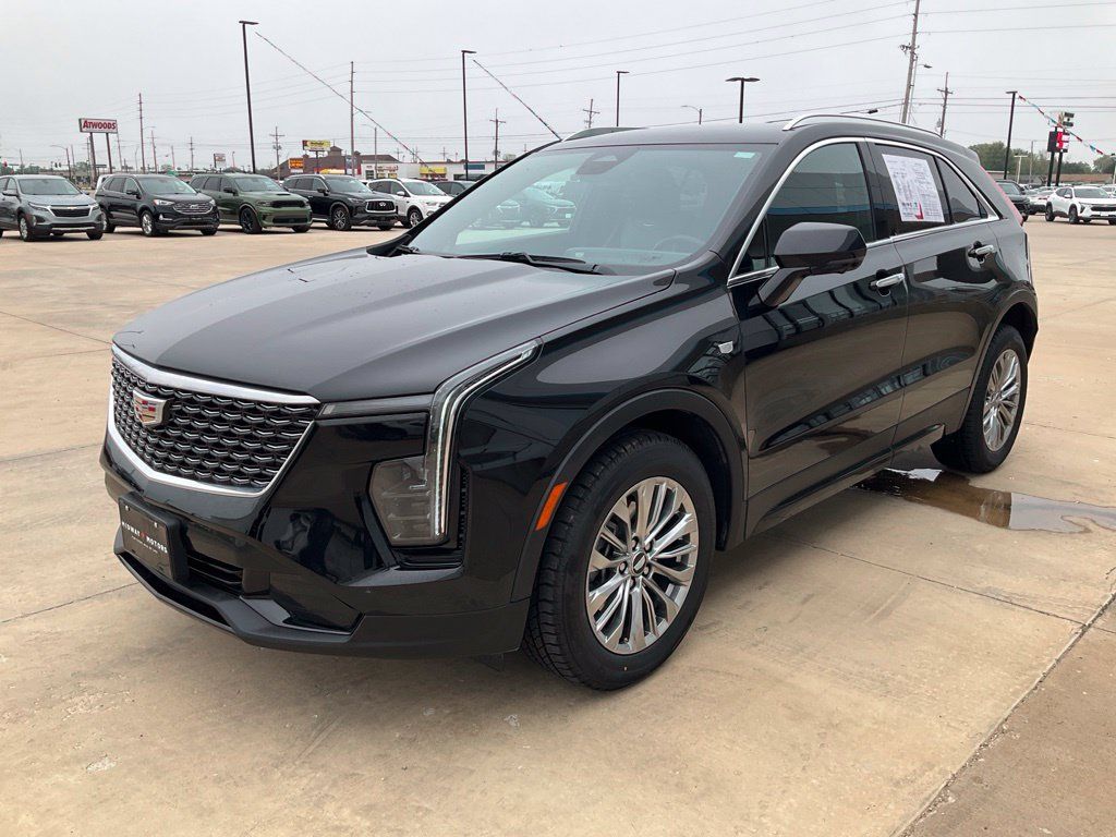 Used 2025 Cadillac XT4 Premium Luxury FWD image 42