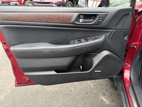 Used 2015 Subaru Outback 2.5i Limited image 16