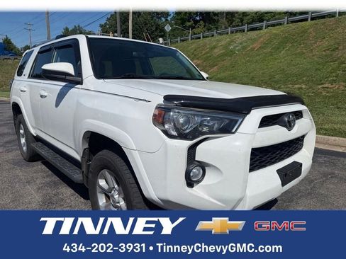 Used 2019 Toyota 4Runner SR5 AWD/4WD image 1