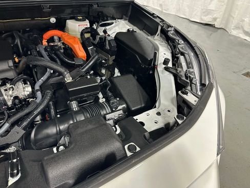 Used 2025 Toyota RAV4 XLE image 68