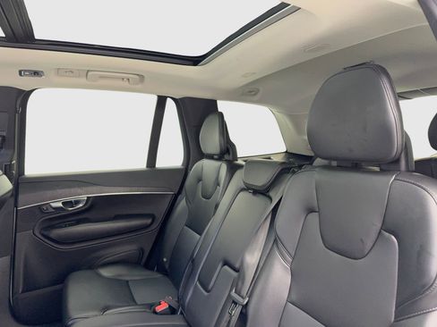 Used 2020 Volvo XC90 T5 Momentum image 35