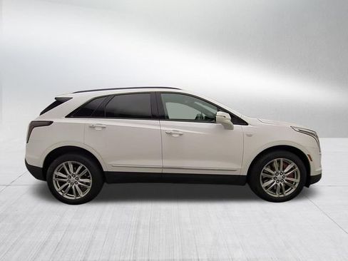 Used 2024 Cadillac XT5 Sportv w/ LPO, Floor Liner Package AWD/4WD image 4