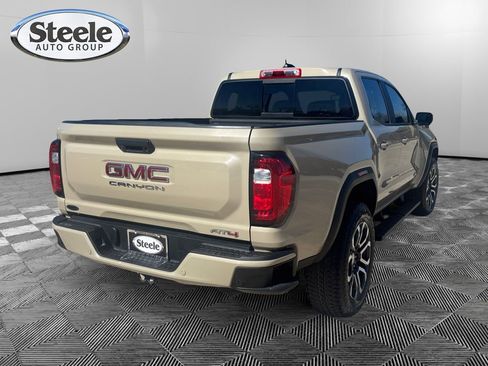 Used 2024 GMC Canyon AT4 w/ AT4 Premium Package image 5