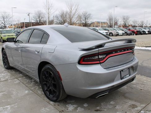 Used 2016 Dodge Charger SXT image 5
