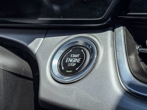 Certified 2024 Chevrolet Trax LT FWD image 22