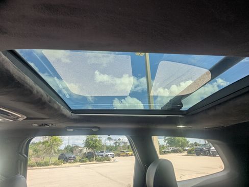 Certified 2025 Kia Telluride SX Prestige X-Line image 31