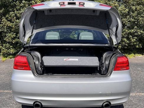 Used 2011 BMW 335i Convertible RWD image 10