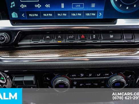 Used 2025 Chevrolet Silverado 1500 LT image 40