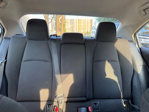Used 2023 Toyota Corolla LE image 33