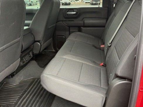 Used 2025 Chevrolet Silverado 2500 Custom w/ Custom Value Package image 17