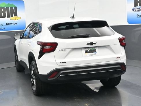 New 2026 Chevrolet Trax RS w/ Driver Confidence Package FWD image 4
