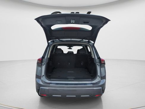 Certified 2024 Nissan Rogue SL FWD image 9