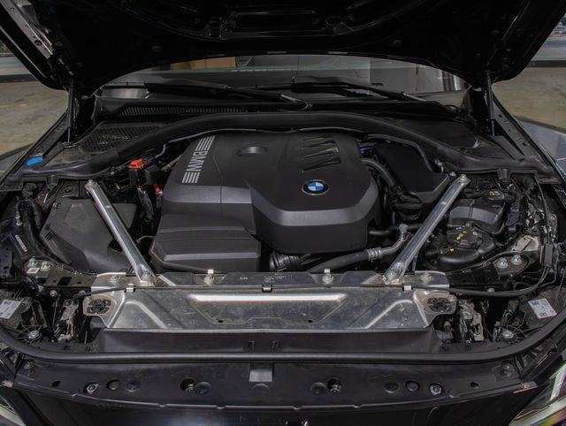 Used 2025 BMW 430i xDrive w/ Premium Package AWD/4WD image 5