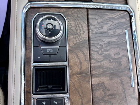 Used 2021 Ford Expedition Max Platinum RWD image 19