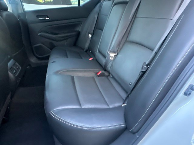 Used 2024 Nissan Altima 2.5 SL FWD image 10